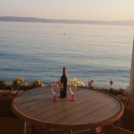 Apartments Beach Vile Holiday *